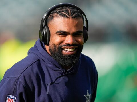 Chargers to sign Ezekiel Elliott ahead of playoff game: reports