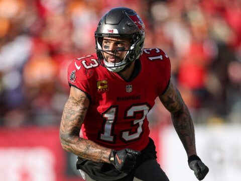 Bucs’ Mike Evans makes NFL history, cashes $3 million incentive with catch on final play of game